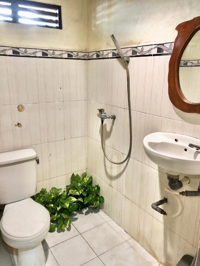 Kayuna Homestay Padangbai  Dış mekan fotoğraf